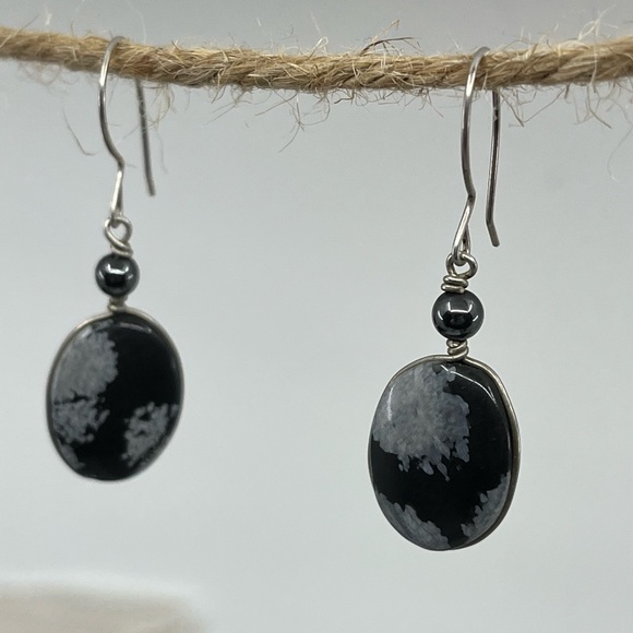 Handmade Vintage 1990's Snowflake Obsidian & Black Pearl Earrings - Picture 7 of 16